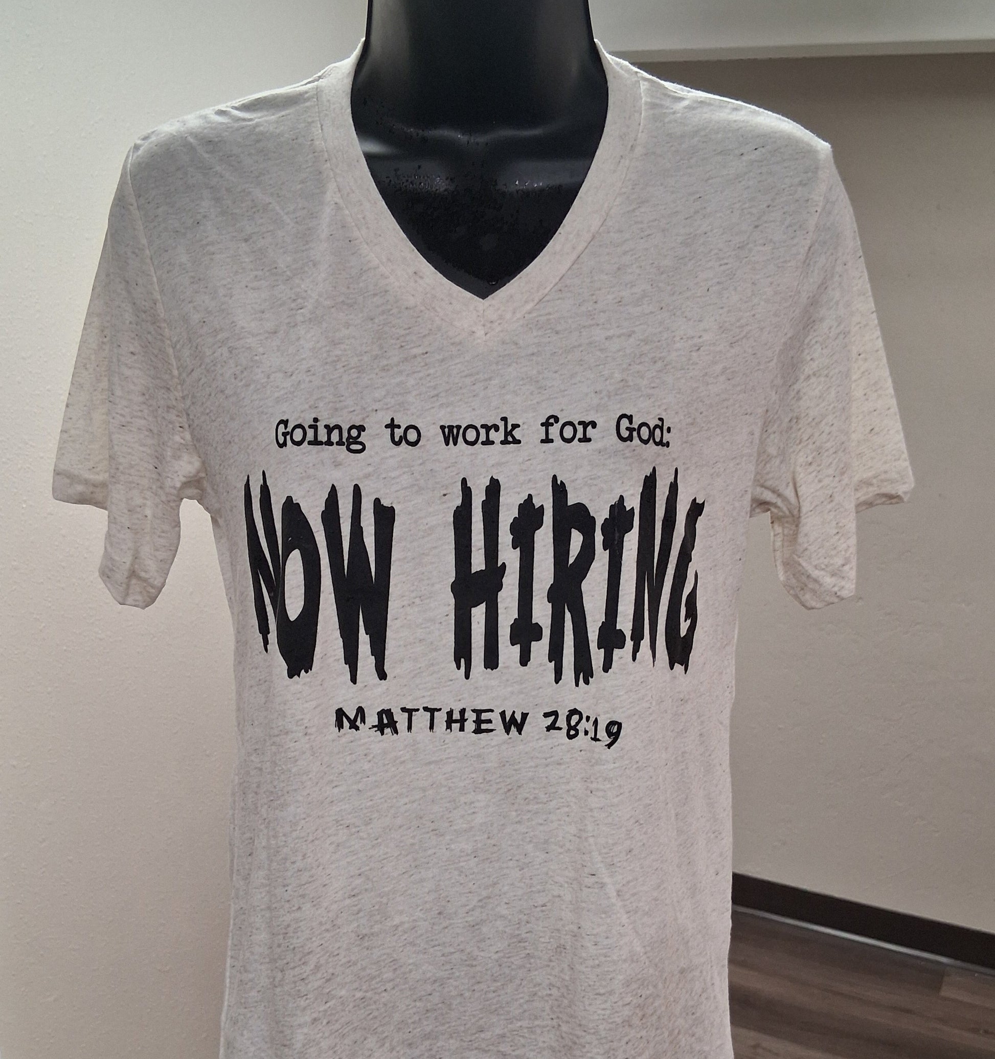 short sleeve v-neck t-shirt 